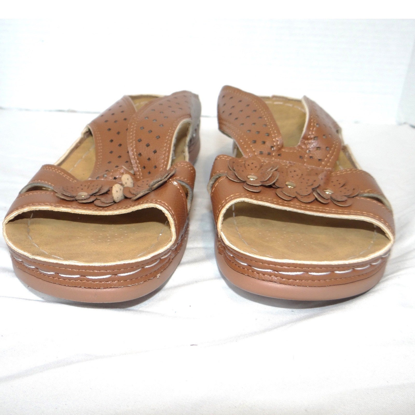 Womens Tan Floral Wedge Sandals Perforated Slip On Comfort Slides Brown EU 41