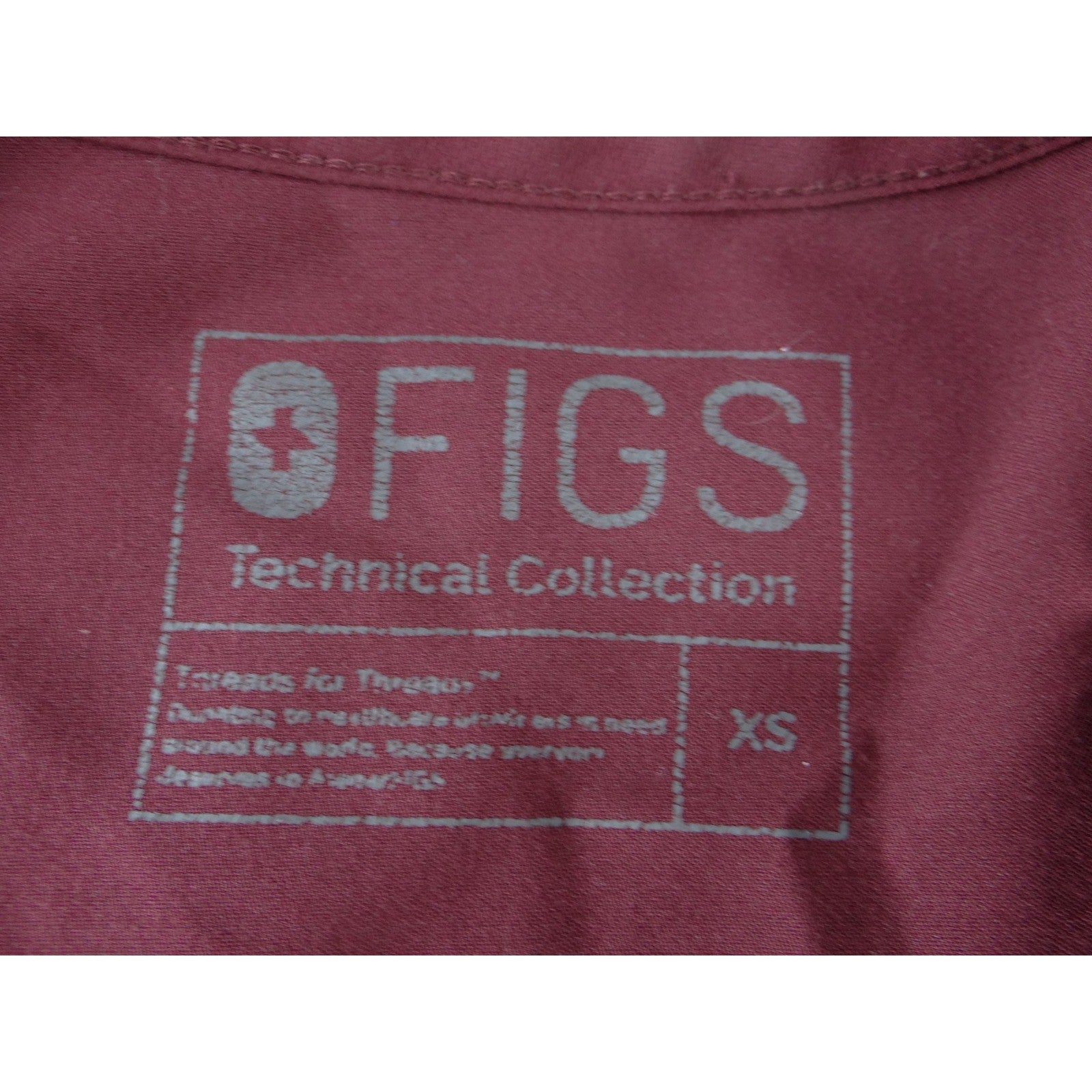 FIGS Technical Collection Women Maroon Burgundy V-Neck Scrub Top XS