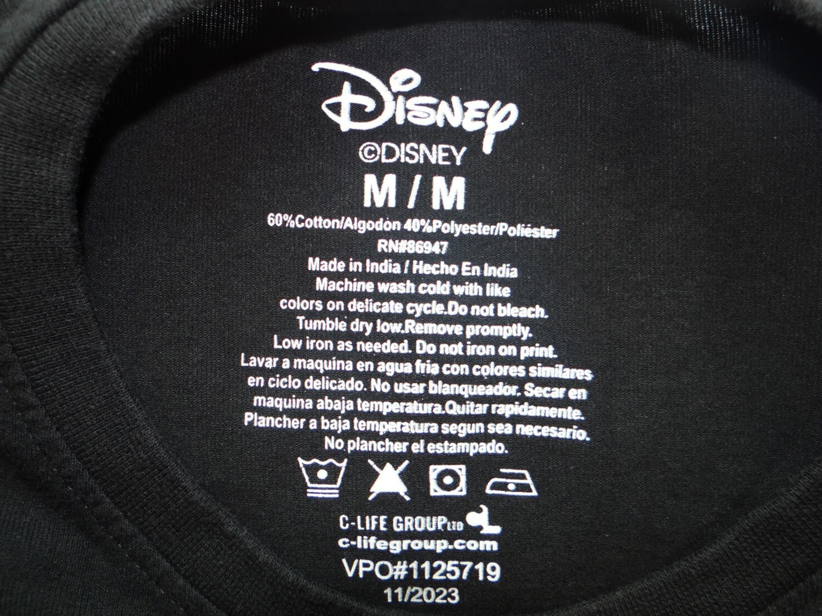 Disney Mickey and Friends 1928 Graphic T-Shirt Medium Minnie Mickey Pluto