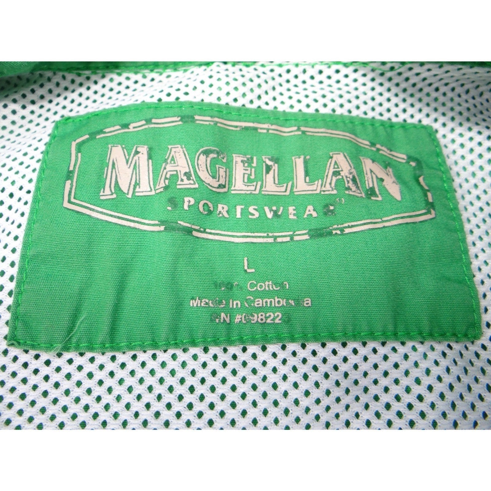 Magellan Sportswear Men's Green Short Sleeve Button Up Fishing Shirt Size L