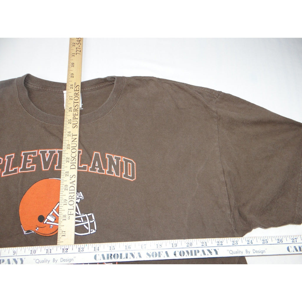 Cleveland Browns NFL Football Helmet Graphic T Shirt Men's Brown