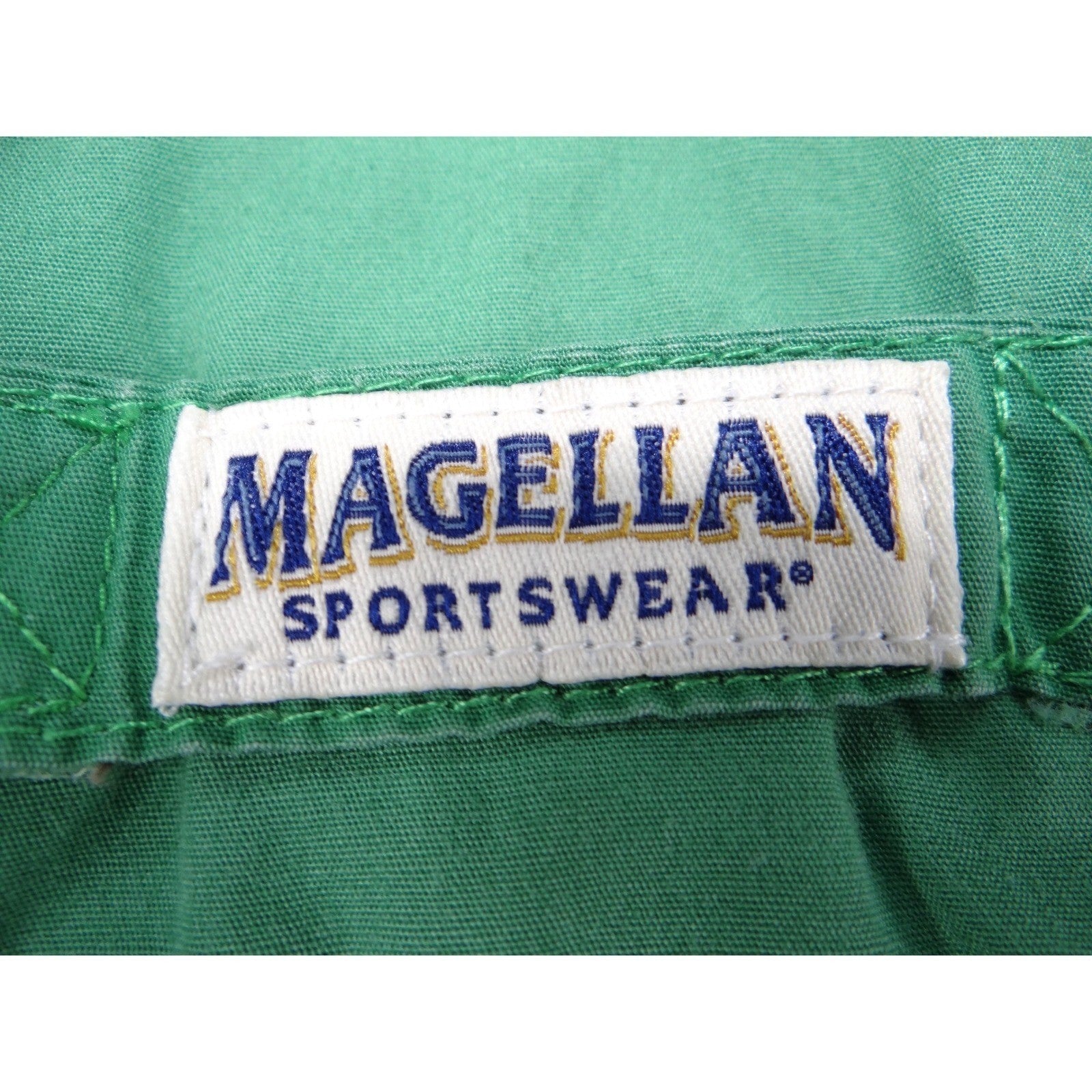 Magellan Sportswear Men's Green Short Sleeve Button Up Fishing Shirt Size L