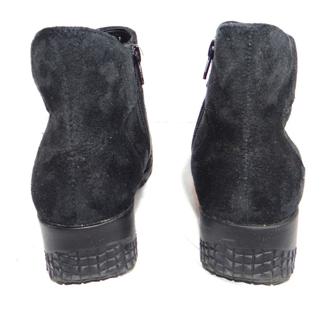 Basic Editions Women Black Suede Side Zip Ankle Boots Wide Width Size 8