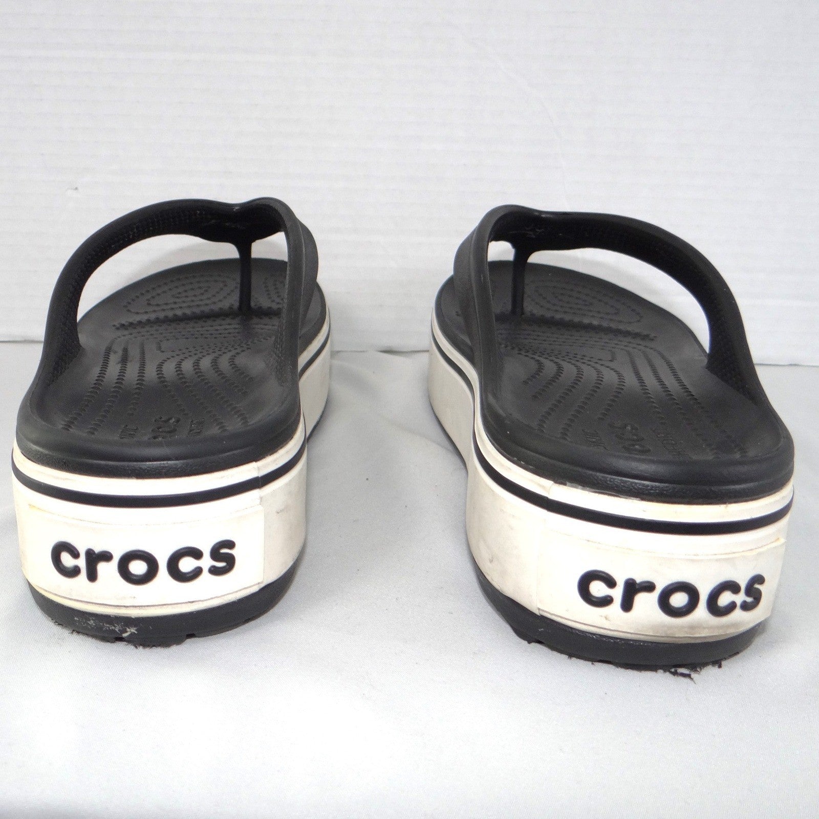 Crocs Crocband Platform Flip Sandals Black White Womens 8 Mens 6 Thong Flatform