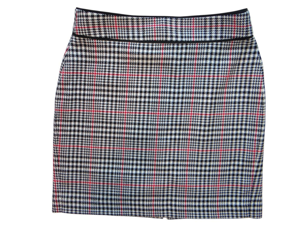 Banana Republic Petite Houndstooth Skirt - Stylish & Chic