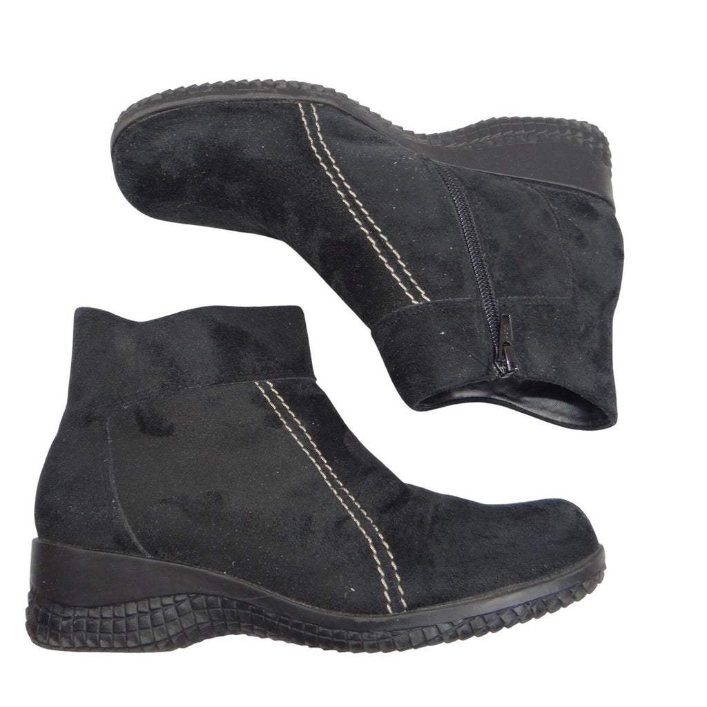 Basic Editions Women Black Suede Side Zip Ankle Boots Wide Width Size 8