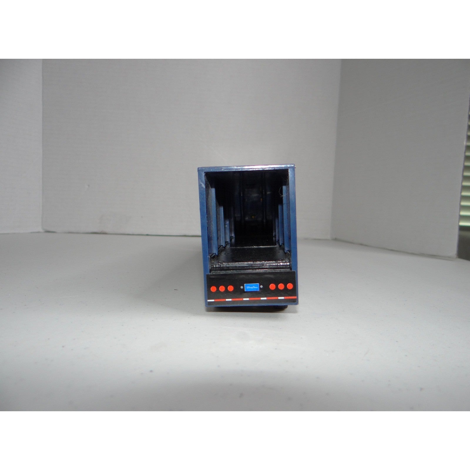 Disney World 50th Anniversary Semi Truck Trailer Gold Blue Mickey Friends 2736