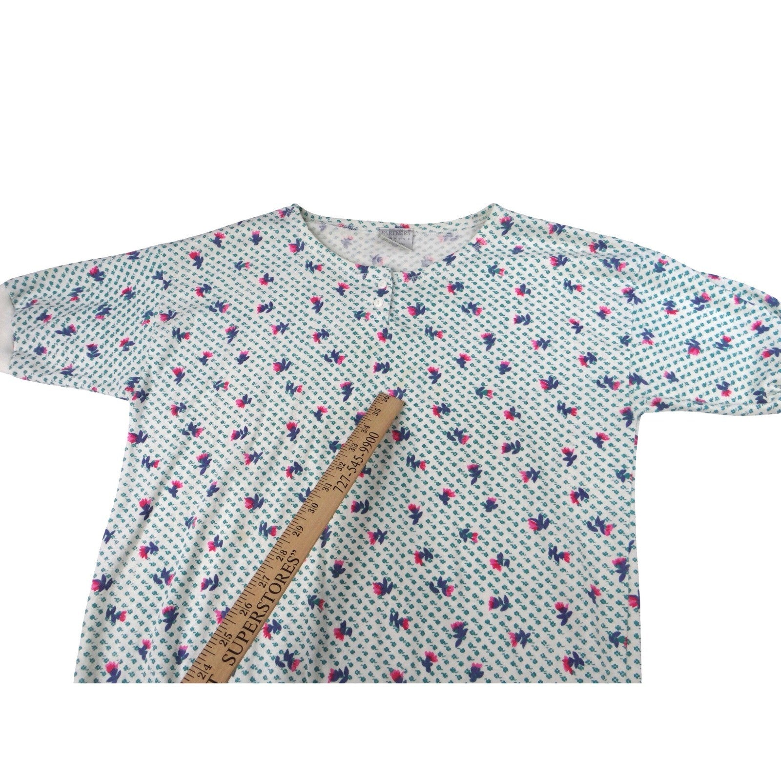 PARTNERS Mervyns Womens Size Small Floral Print V Neck Short Sleeve Top