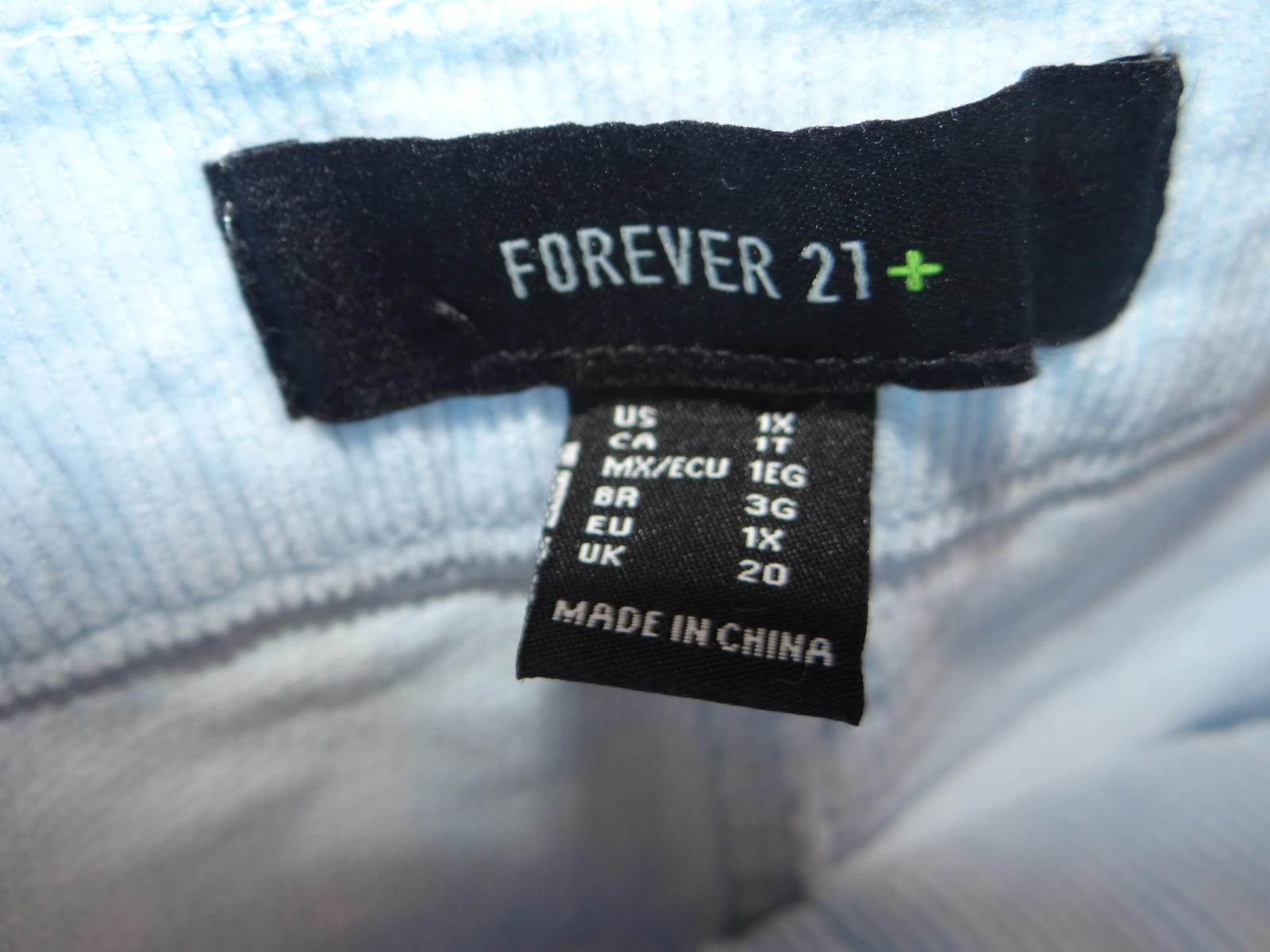 Forever 21 Size 1X Corduroy Shorts