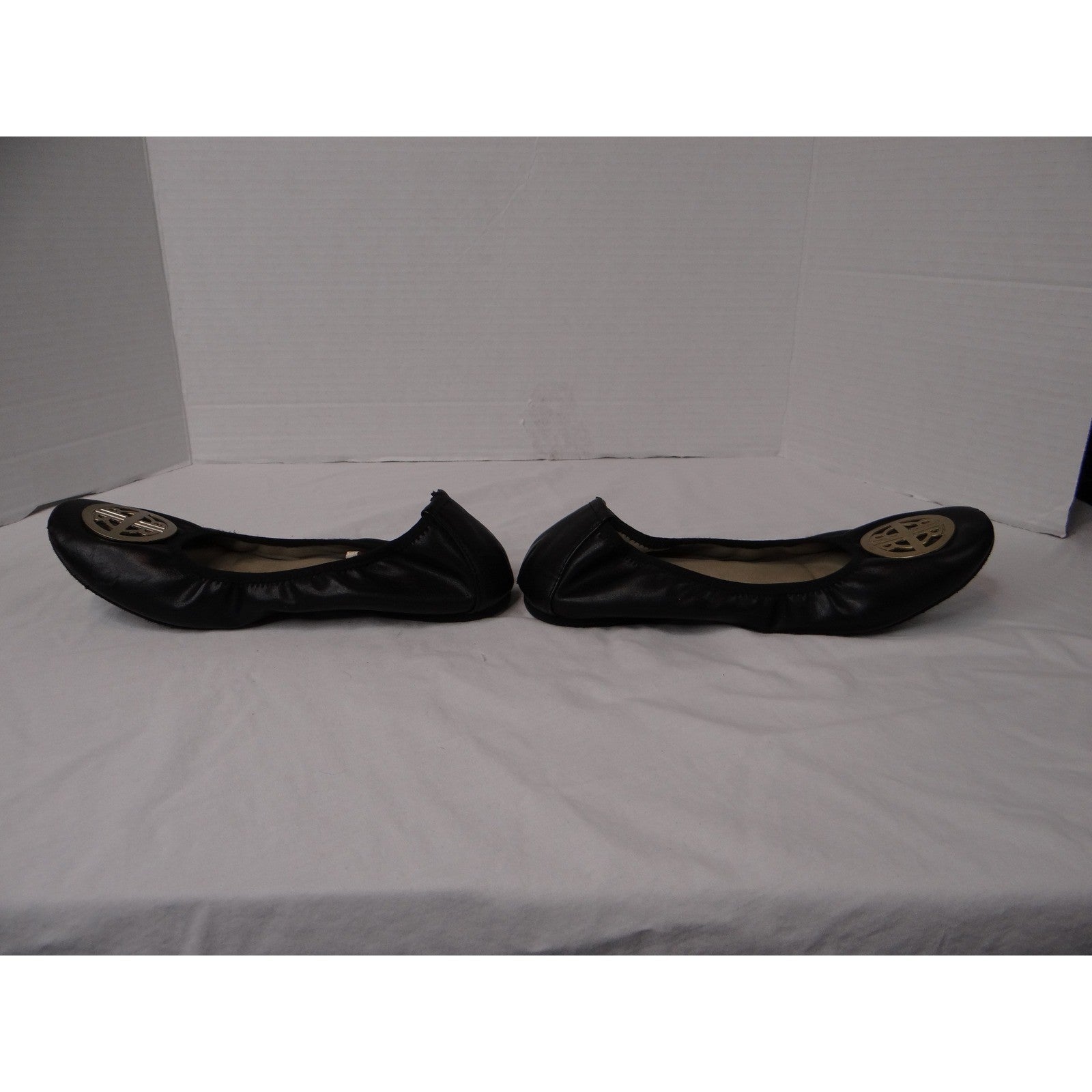 Rialto Black Leather Ballet Flats with Gold Logo Accent Women's Size 6.5