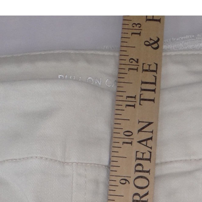 Chicos Pull On Capri Pants Cream Beaded Embroidered Hem Womens Size 1.5 US 10