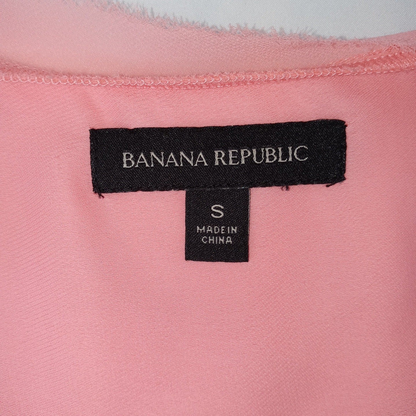 Banana Republic Coral Pink Sleeveless V Neck Tunic Top Blouse Women's Size S