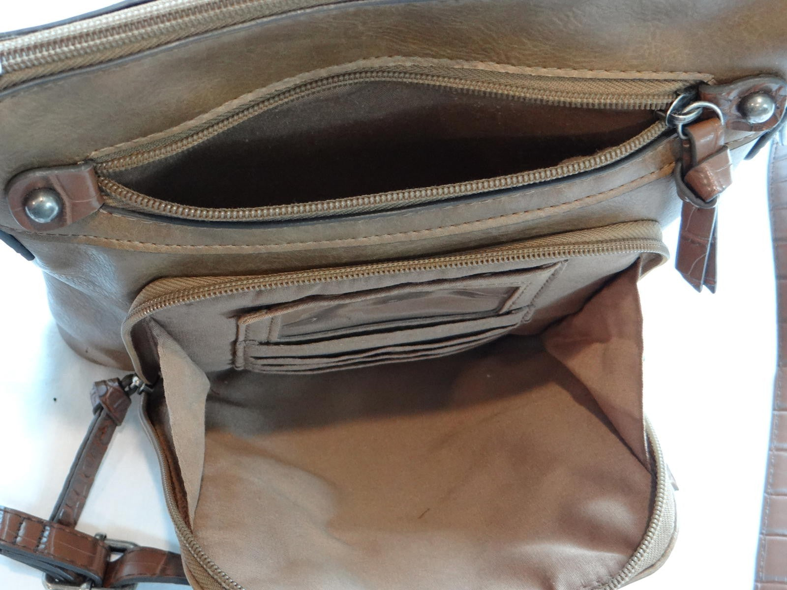 Brown Leather Women's Crossbody Bag with Multiple Zippered Compartments