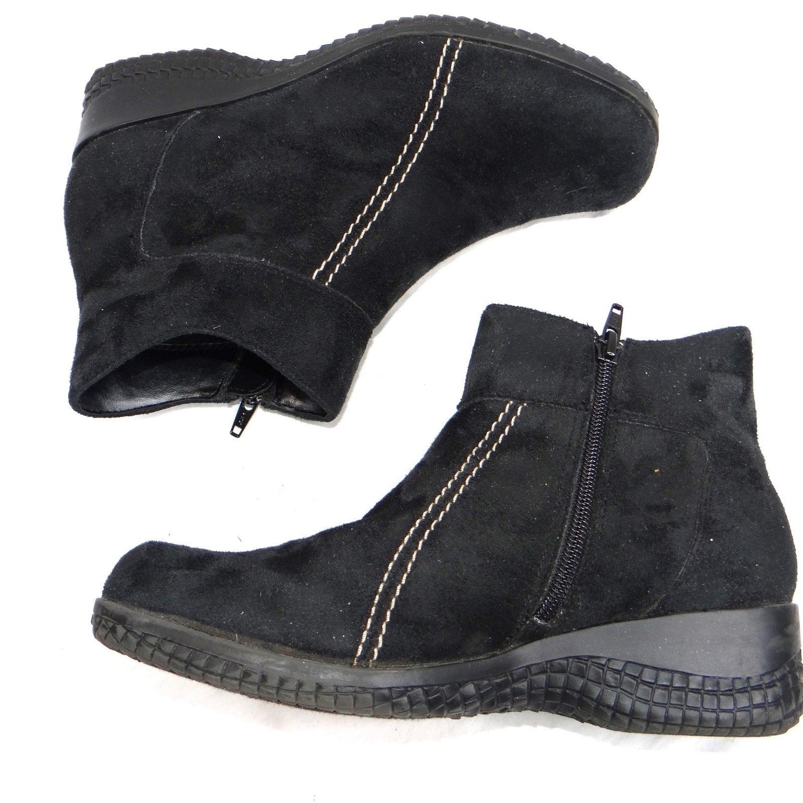 Basic Editions Women Black Suede Side Zip Ankle Boots Wide Width Size 8