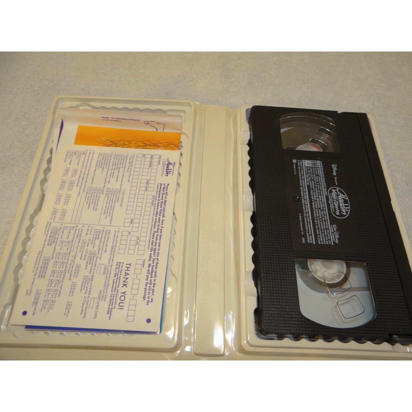 Disney Aladdin and the King of Thieves VHS Robin Williams Clamshell 1996