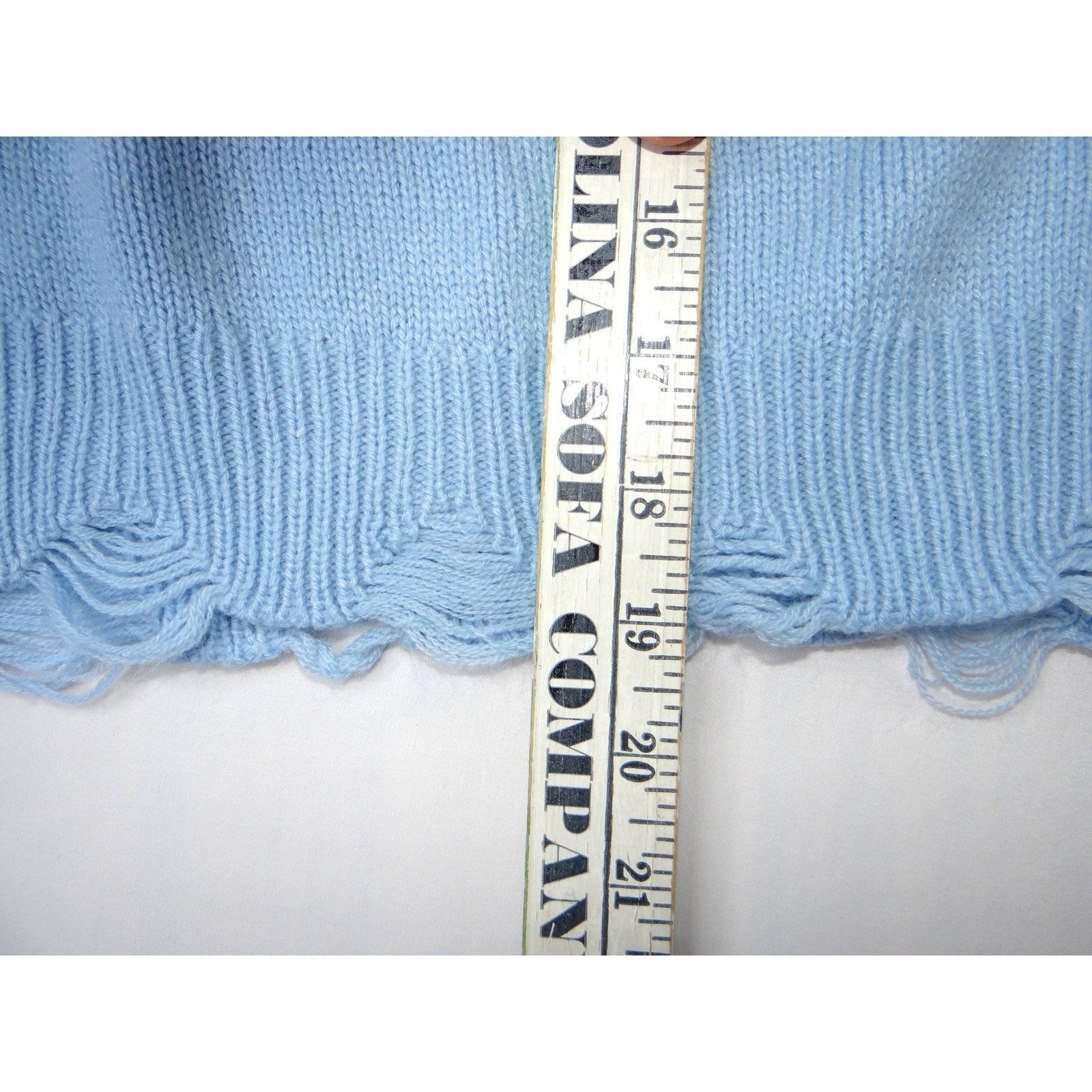 NO BOUNDARIES Light Blue Yin Yang Distressed Knit Cropped Sweater Women's XXL