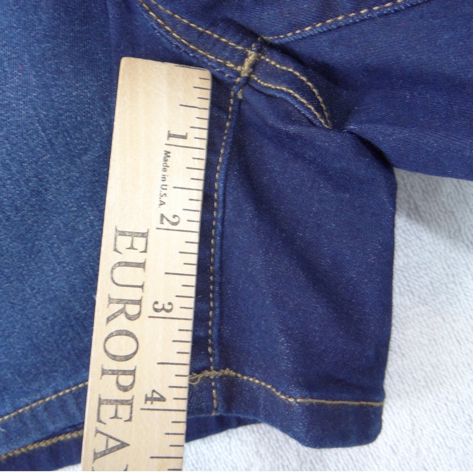 NWT-Nine West Womens High Rise Button Fly Denim Shorts Dark Wash Rinse