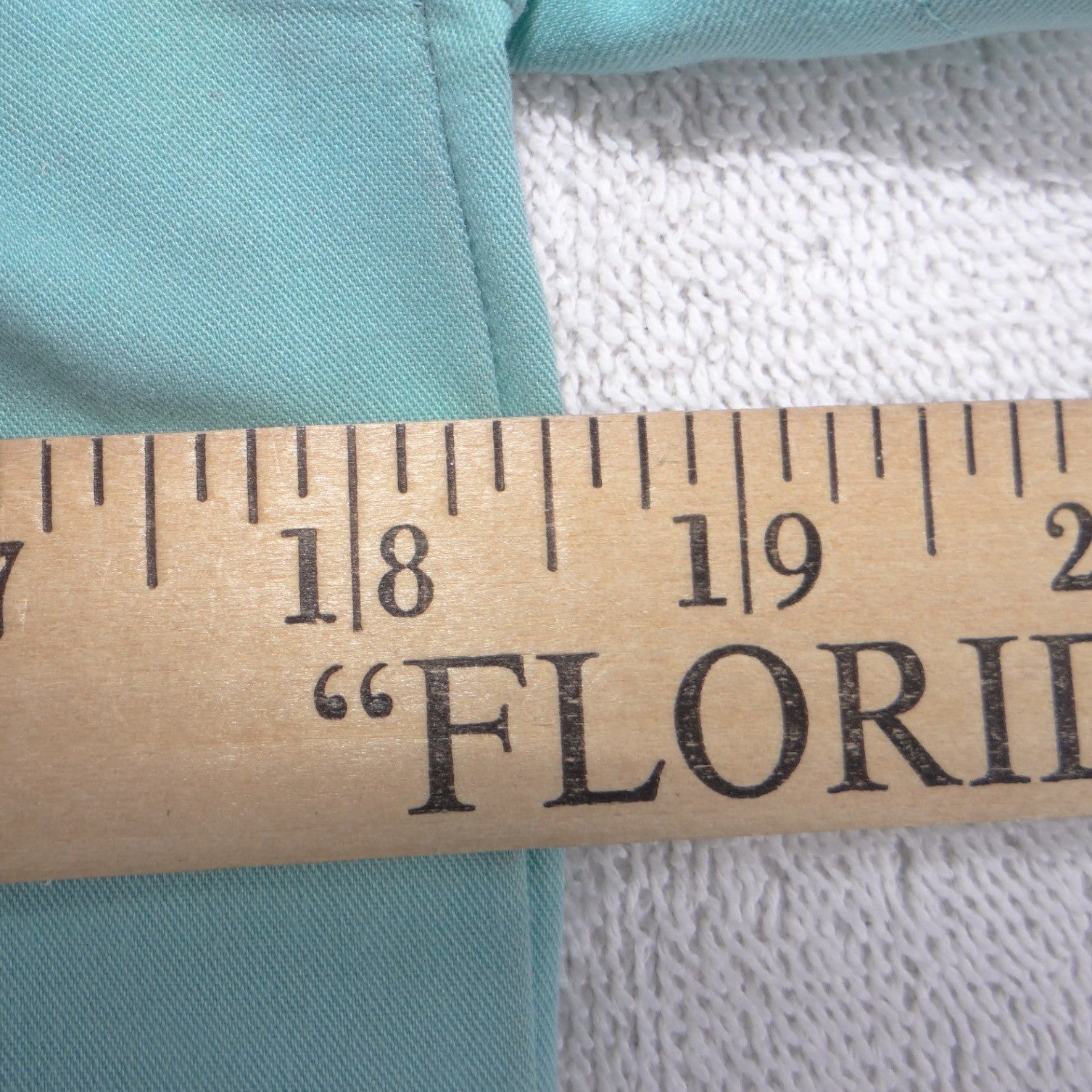 FIGS Technical Collection Women XS V-Neck Scrub Top Seafoam Green Short Sleeve