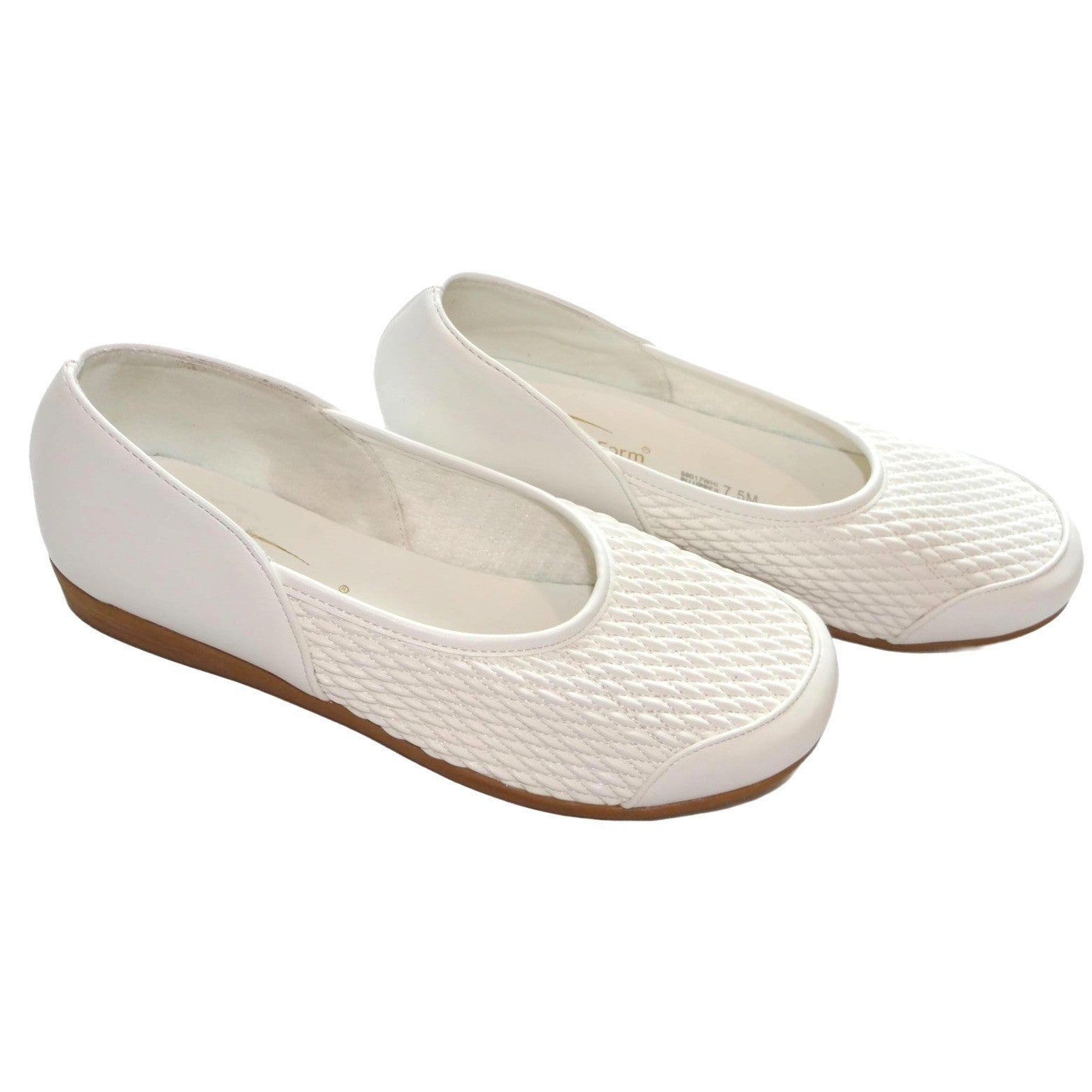 Stretch'n Form by Beacon Women's White Quilted Flats size 7.5
