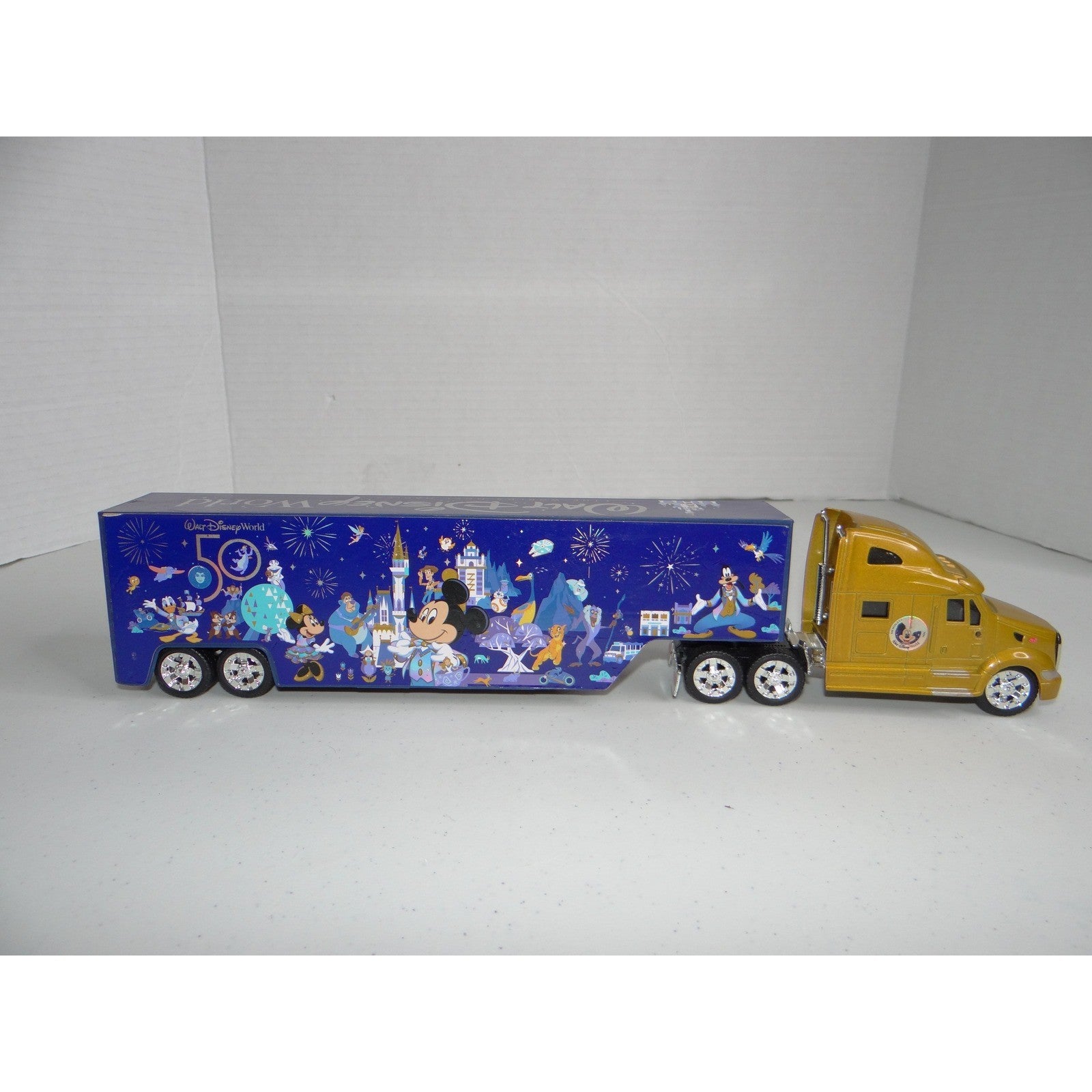 Disney World 50th Anniversary Semi Truck Trailer Gold Blue Mickey Friends 2736