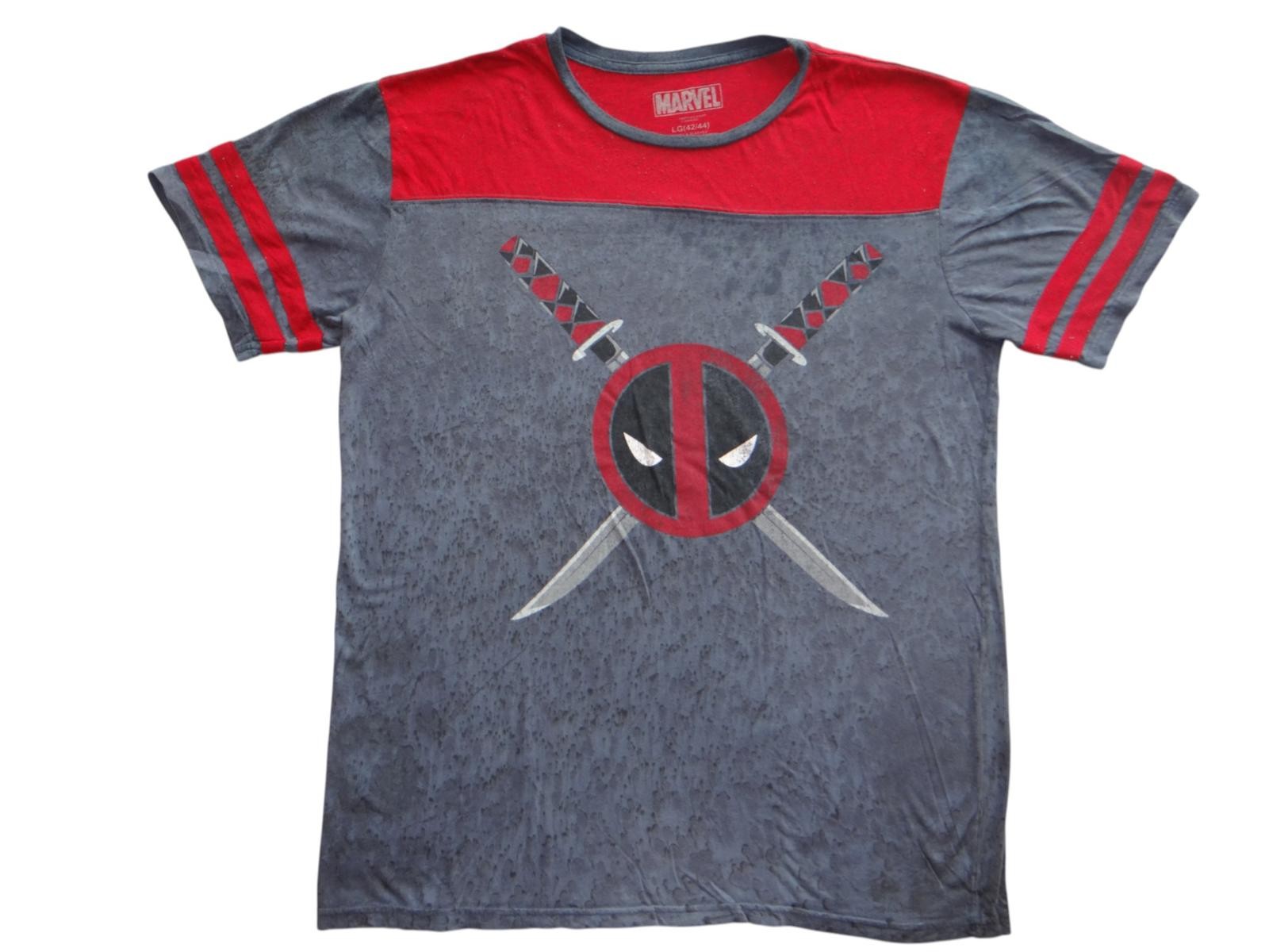 Marvel Deadpool Graphic Tee - Men's Red & Gray Shirt