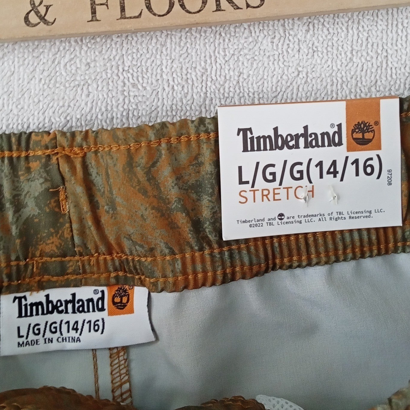NWT-Timberland Youth Camo Marble Stretch Shorts Green Rust Size L 14/16 MSRP $44