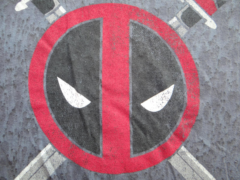 Marvel Deadpool Graphic Tee - Men's Red & Gray Shirt