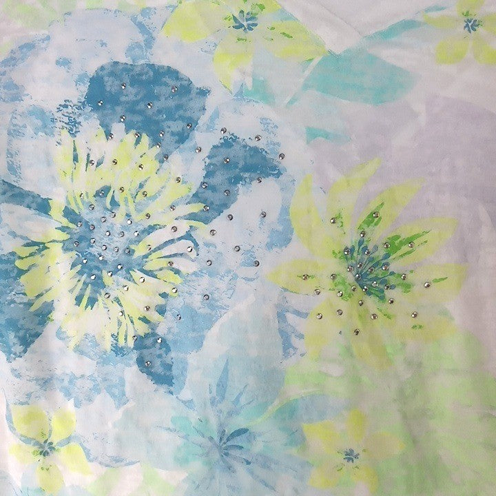 NWT-Hearts of Palm Woman 3X White Floral Print V Neck T Shirt Rhinestones