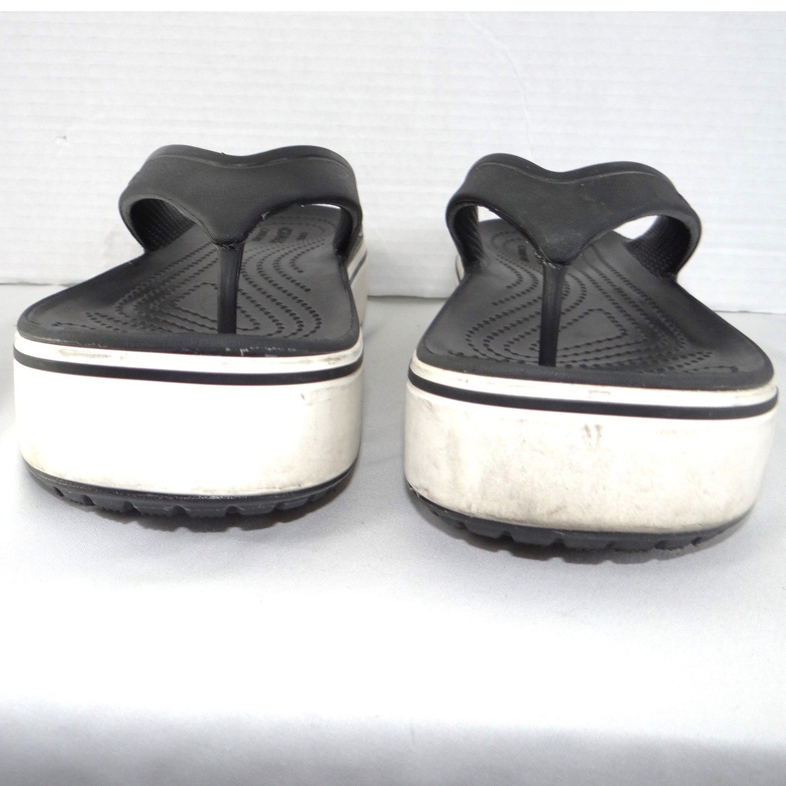Crocs Crocband Platform Flip Sandals Black White Womens 8 Mens 6 Thong Flatform
