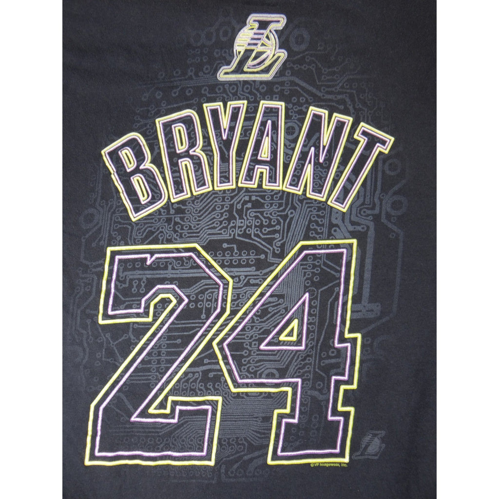 Los Angeles Lakers Kobe Bryant 24 Majestic NBA Basketball T Shirt Mens M