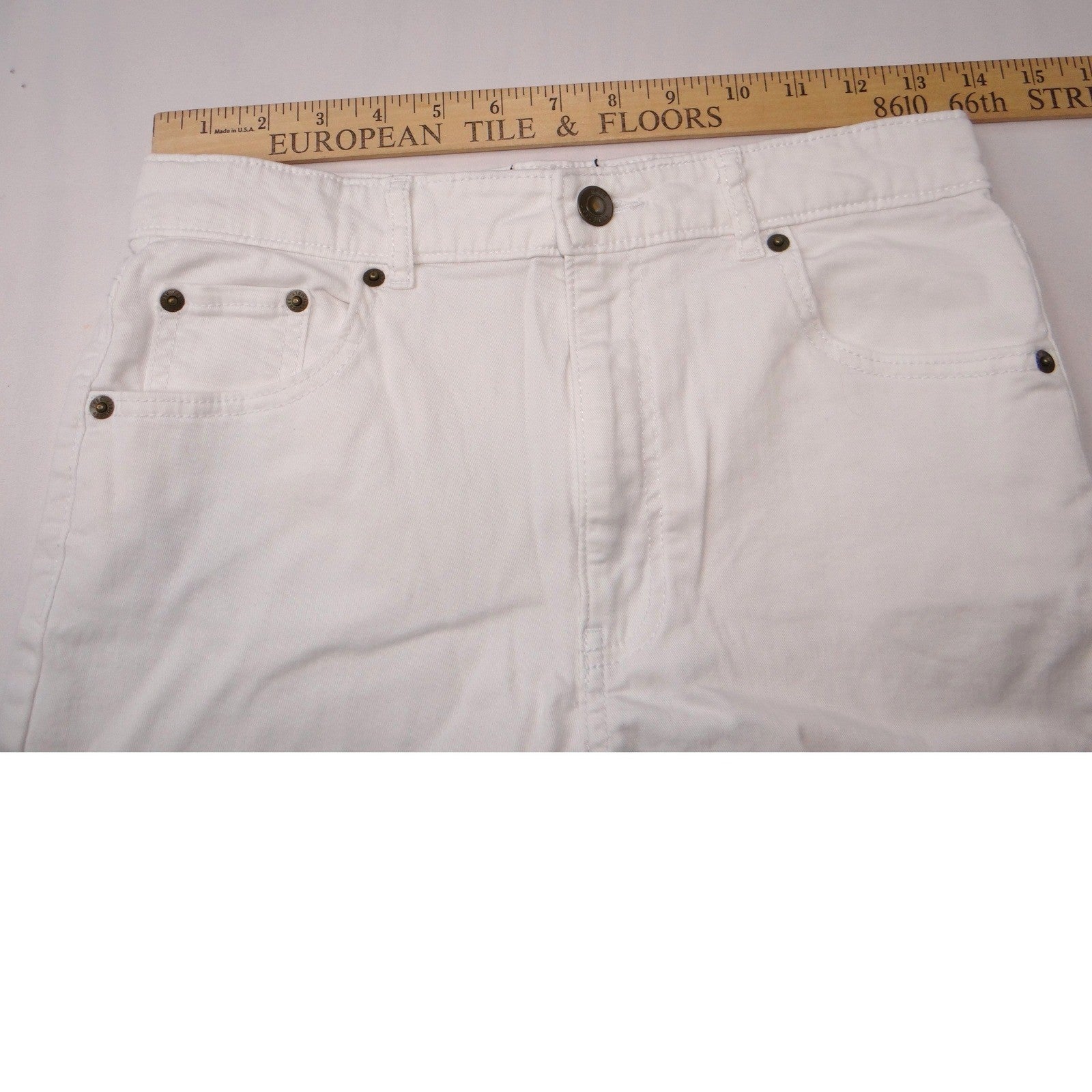 Free Assembly Womens White Longline Denim Shorts Raw Hem Size 14