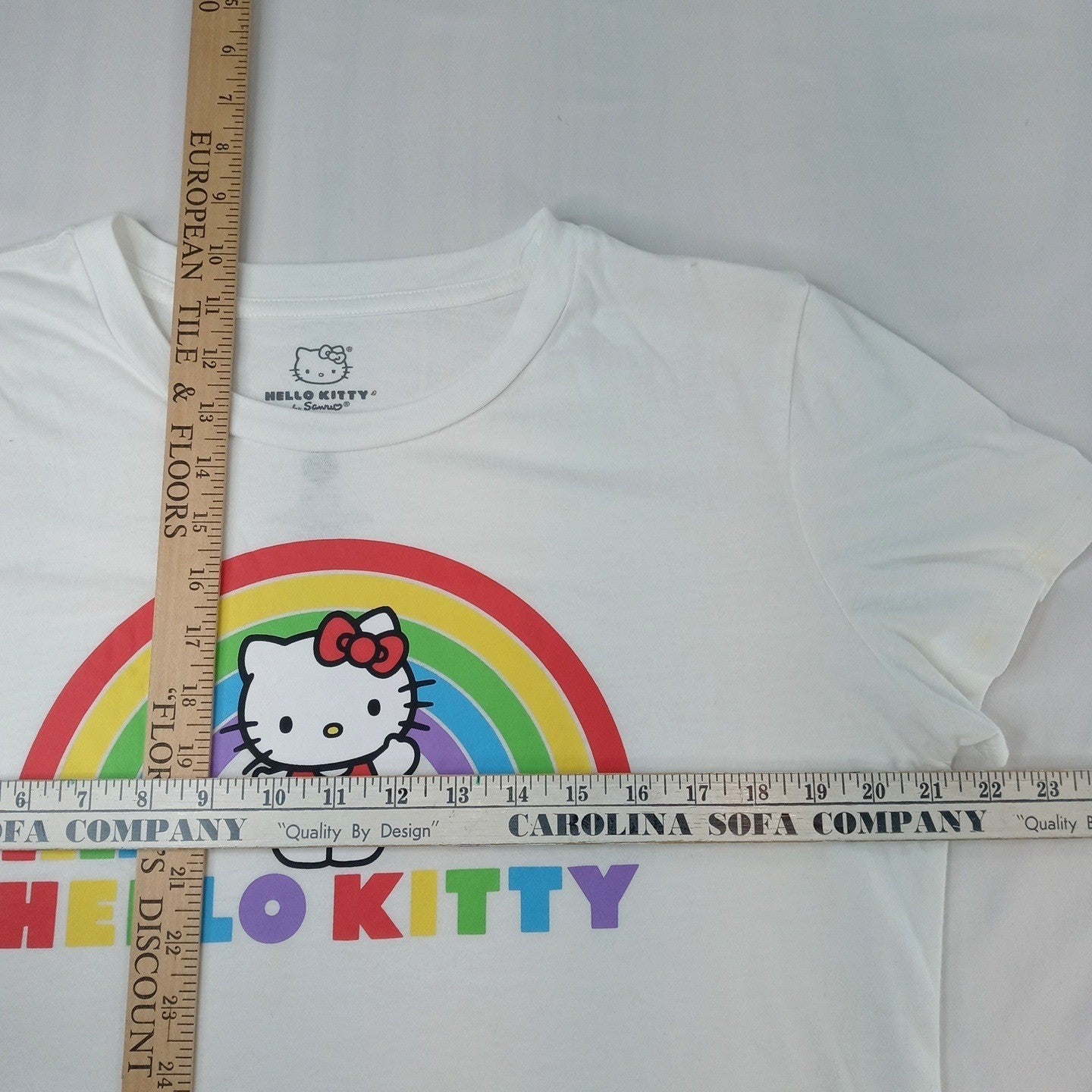 Kids Hello Kitty Rainbow T Shirt Size 2XL Youth White Short Sleeve Graphic Tee