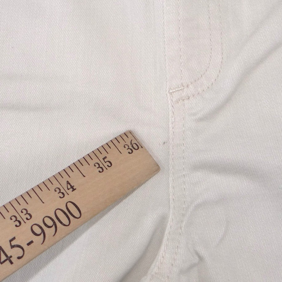 Chicos Pull On Capri Pants Cream Beaded Embroidered Hem Womens Size 1.5 US 10