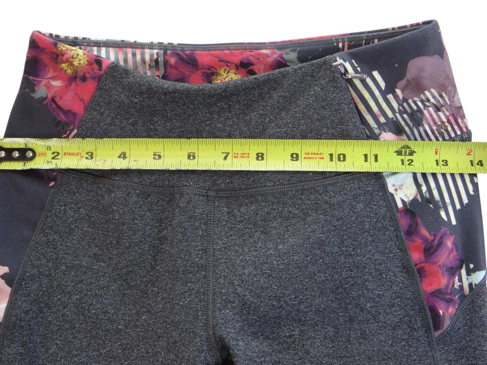 Stylish High-Waisted Leggings with Floral Accents