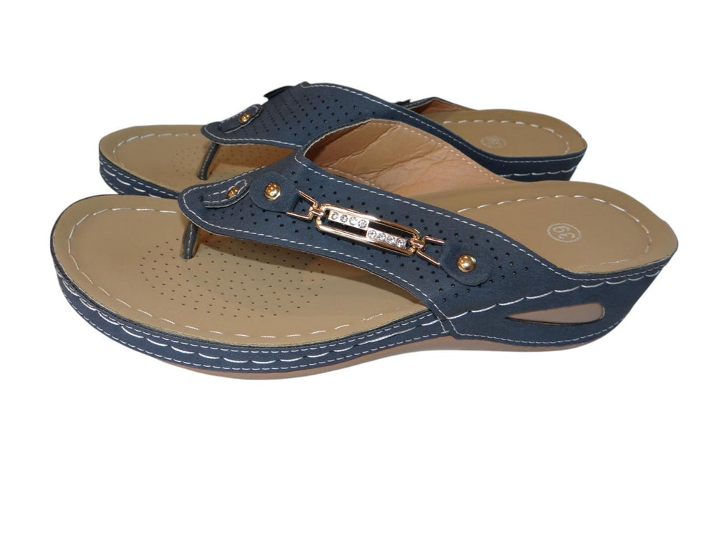 Stylish Women's Black Flip-Flop Sandals with Decorative Buckle