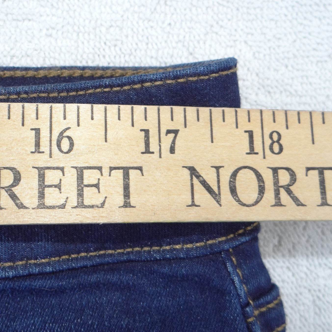 NWT-Nine West Womens High Rise Button Fly Denim Shorts Dark Wash Rinse