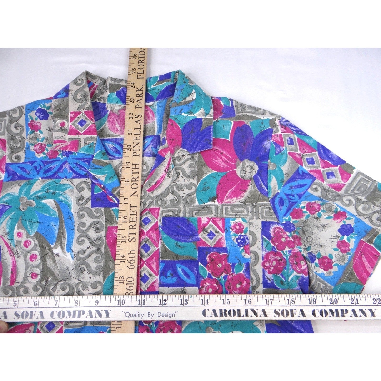 Vintage Vibrant Womens Abstract Floral Print Short Sleeve Button Up Shirt
