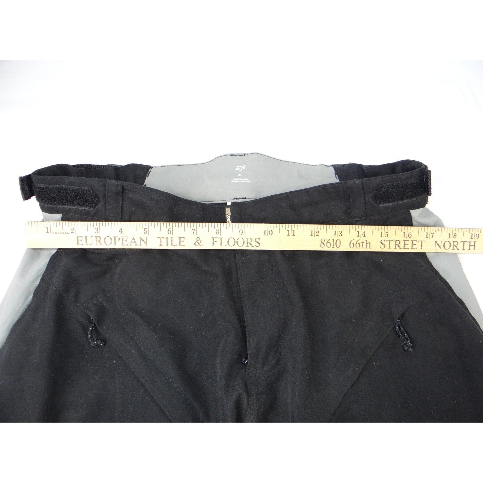 Fox Racing Mens XL Black Gray Mountain Bike Cycling Shorts Padded Liner