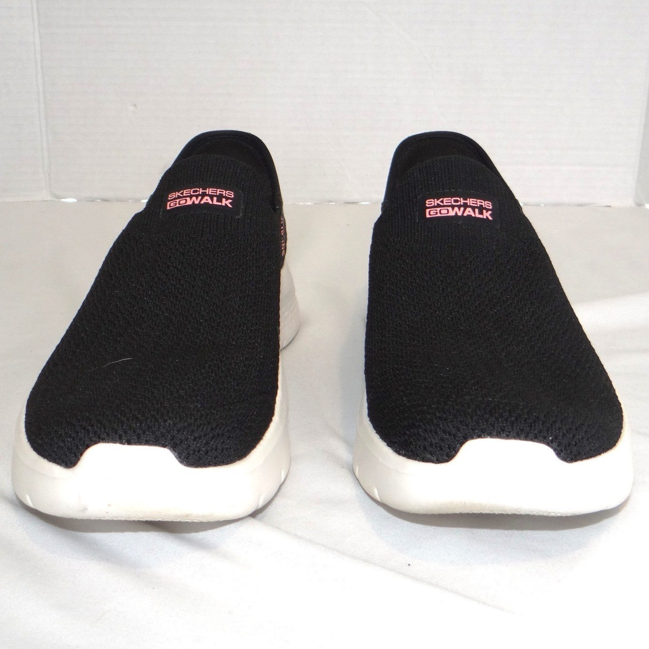 Skechers Womens Go Walk Slip-ins Black Floral Walking Shoes Size 8