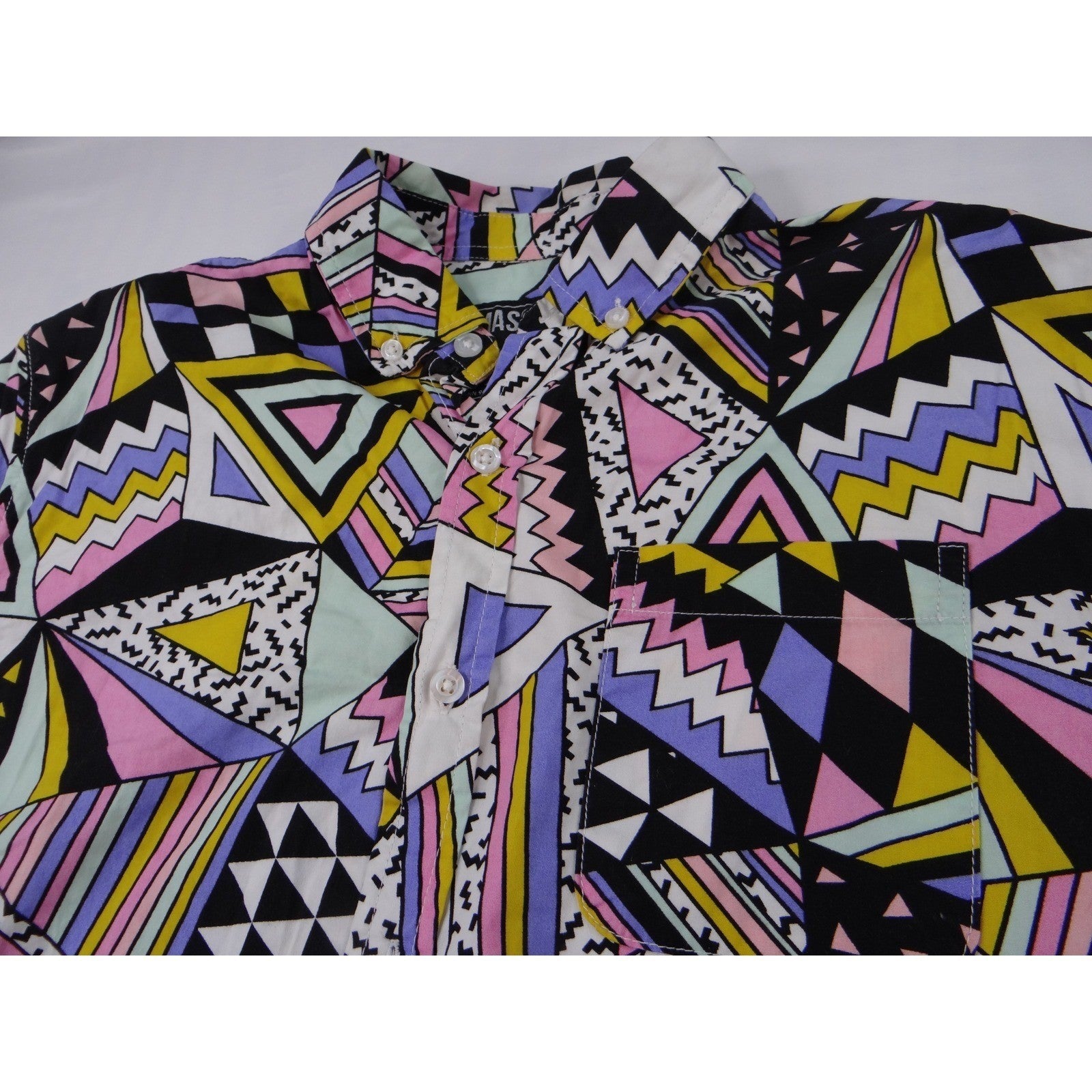 MASSIVE Men's Geometric Print Short Sleeve Button Up Shirt Small