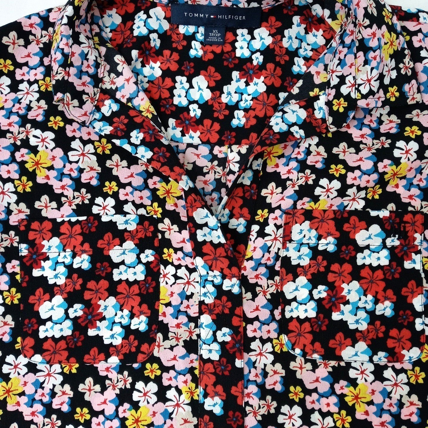 Tommy Hilfiger Womens Floral Print Button Up Shirt Top Xs
