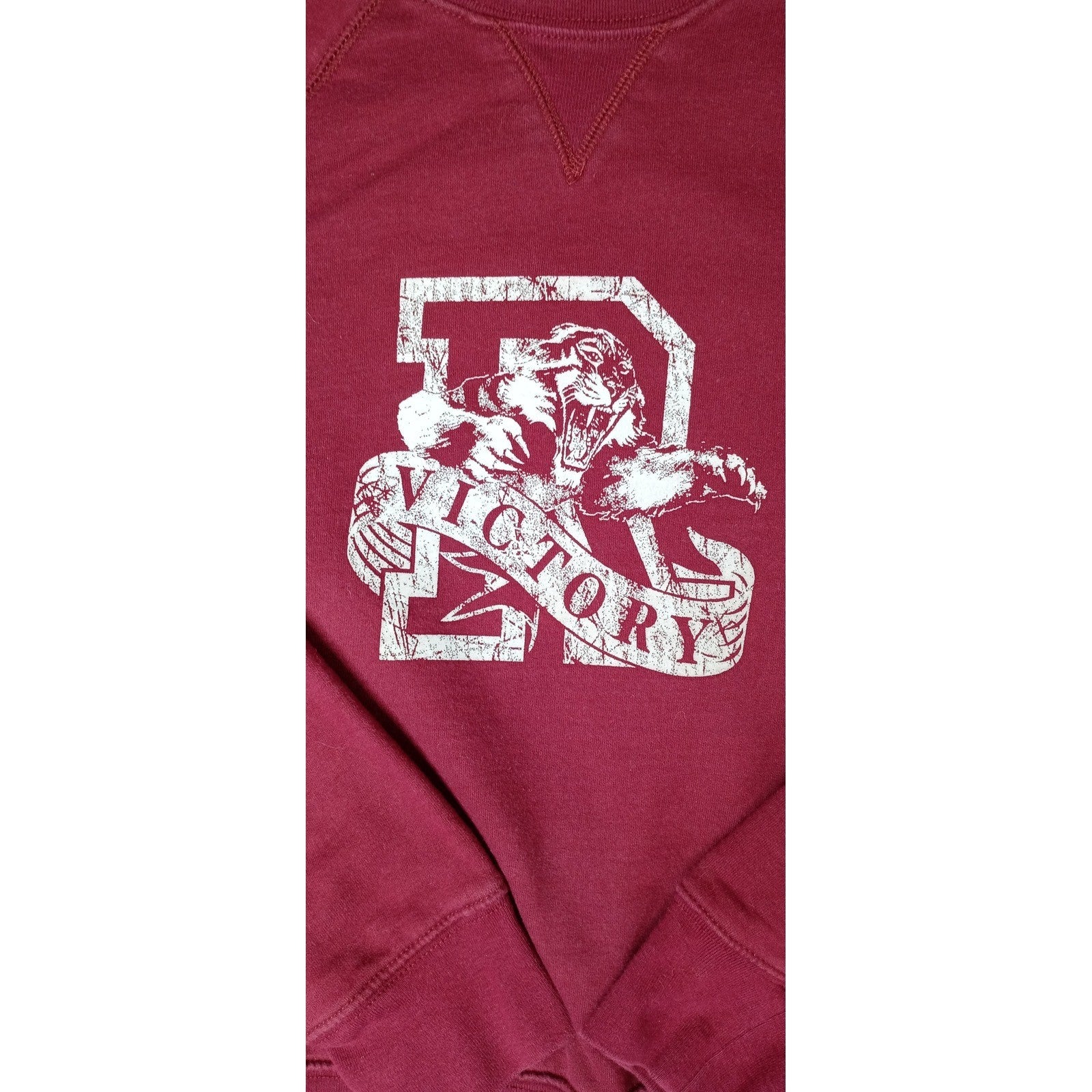 Route 66 Burgundy Tiger Victory Graphic Sweatshirt Women's Medium