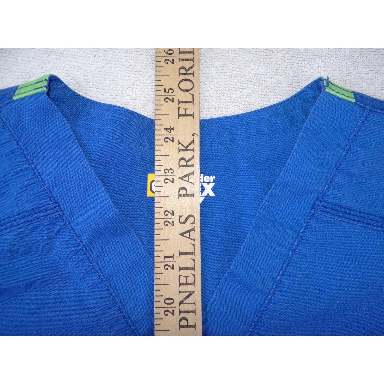 WonderWink WonderFlex Womens Blue V-Neck Scrub Top Short Sleeve Medium 0168