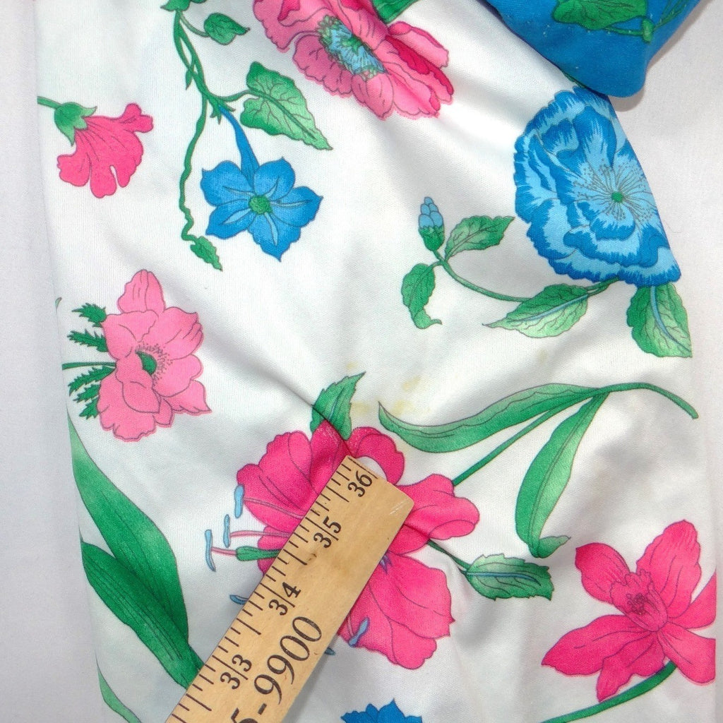 Vintage 70s Floral Zip Front Robe Housecoat Pink Blue White Small 1967