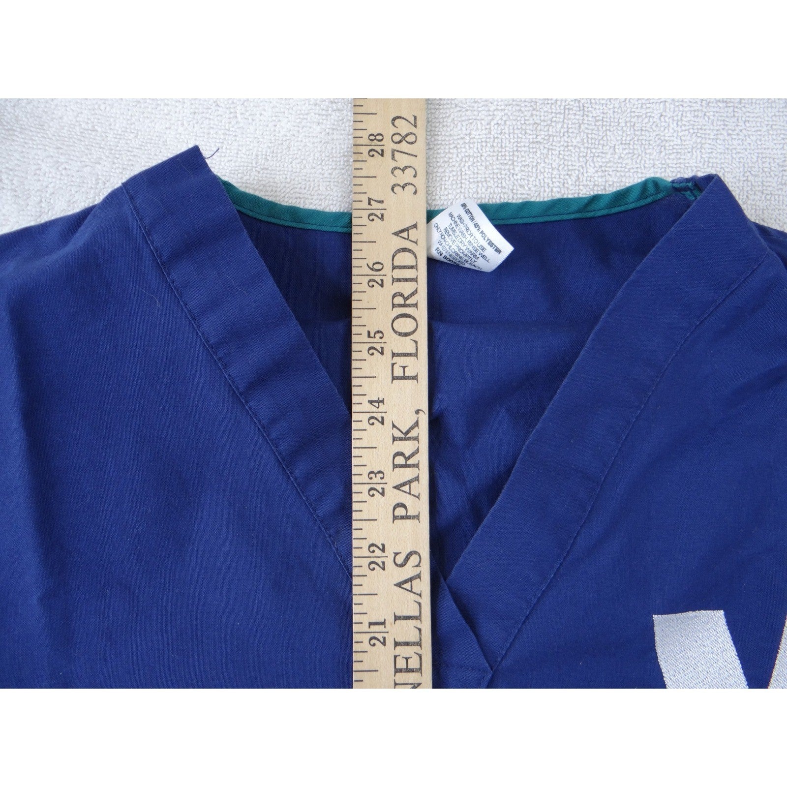 Medline AngelStat Navy Blue V-Neck Scrub Tops Lot of 2 Medium