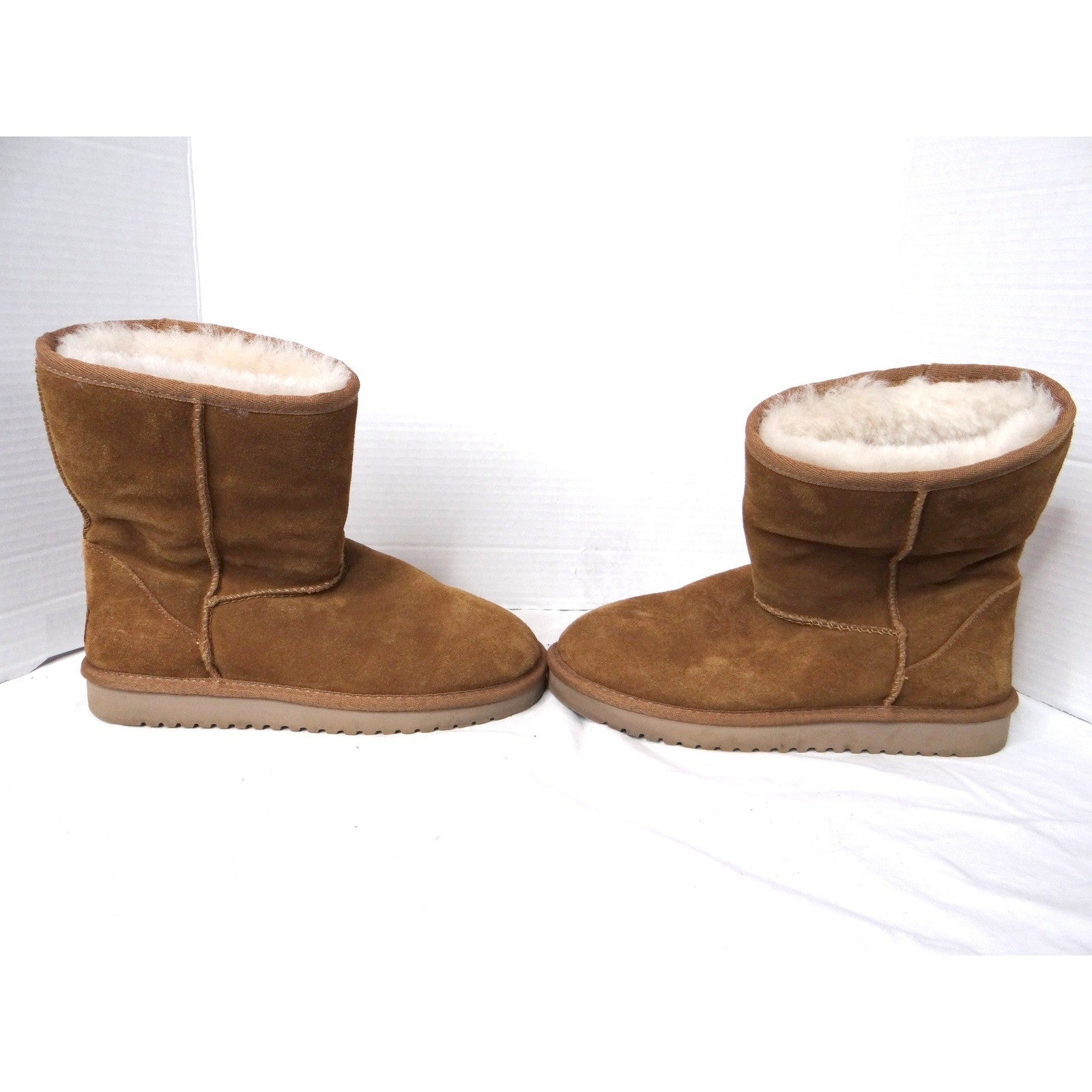 Koolaburra by UGG Women's Brown Suede Sheepskin Lined Boots Style 1017090 Size 7