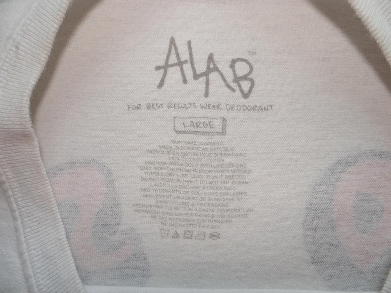 AUGO Funny Graphic Tee - 'Sad' Text Design