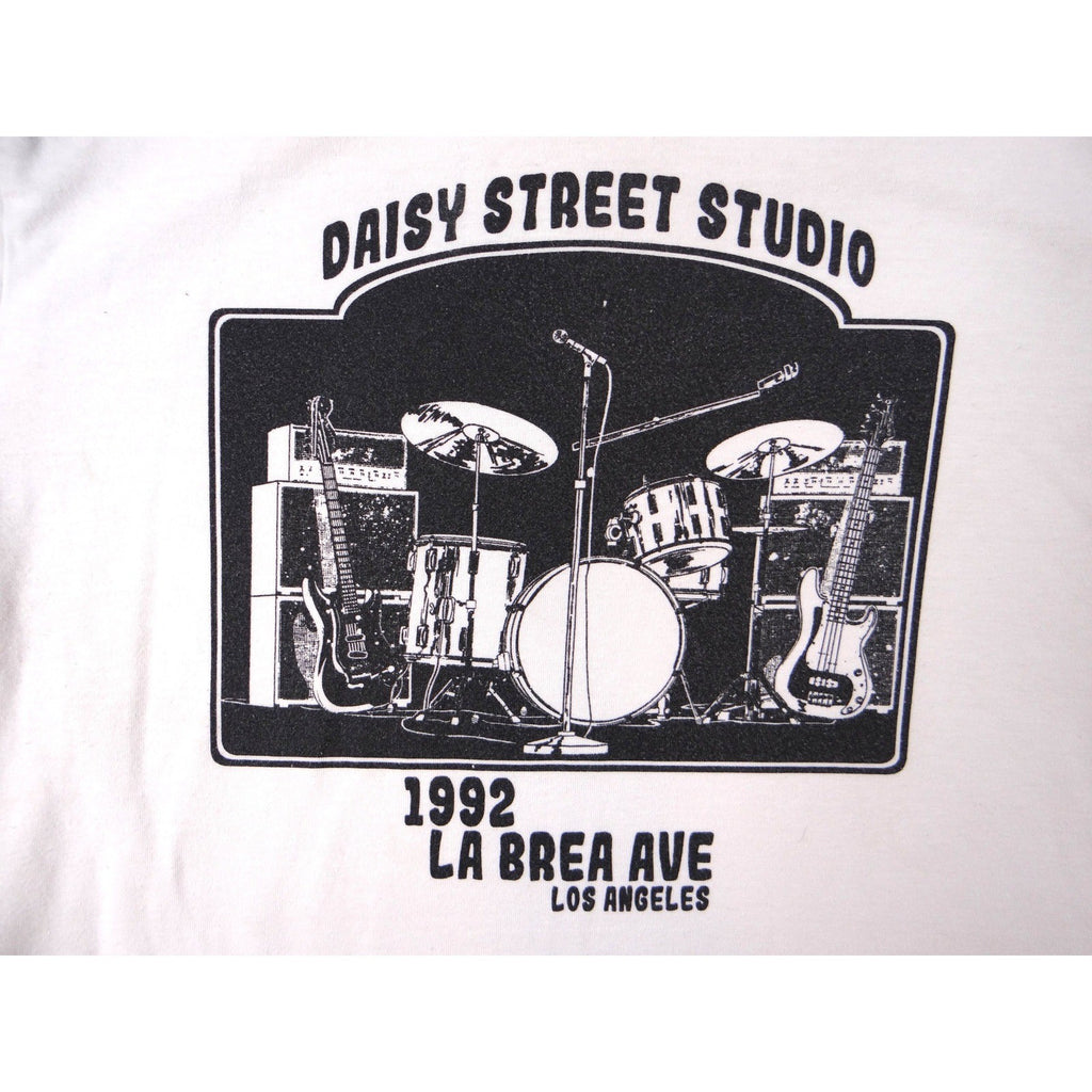 Y2K Daisy Street Studio Graphic T Shirt White Black Band Drum Guitar Logo Tee