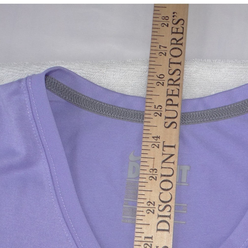Nike Dri-FIT Womens V-Neck Short Sleeve Activewear Tee Purple Regular Fit M