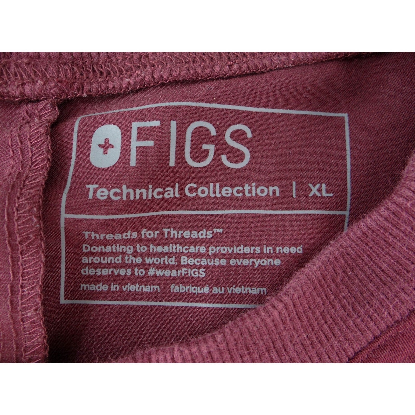 FIGS Technical Collection XL Burgundy Maroon Scrub Top Zip Pocket 2408